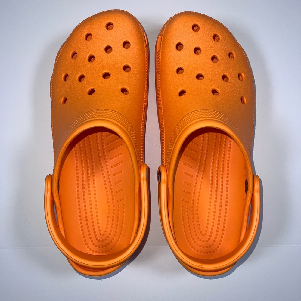 Crocs Classic Clogs Orange Unisex M10 / W12 Comfort Shoes - Picture 6 of 7